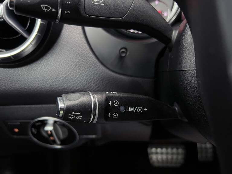 Mercedes CLA220