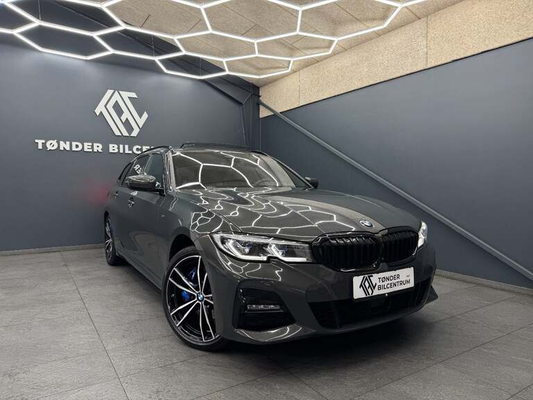 BMW 330e
