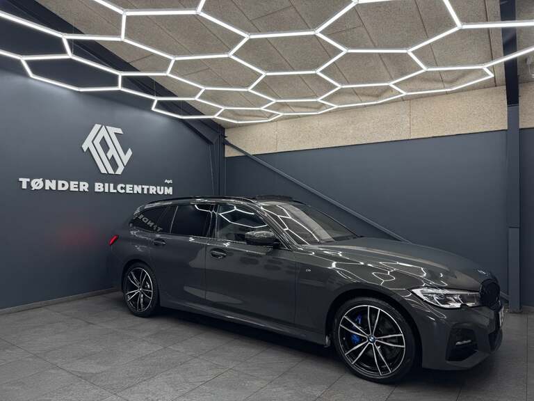 BMW 330e