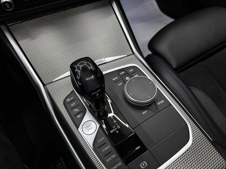 BMW 330e