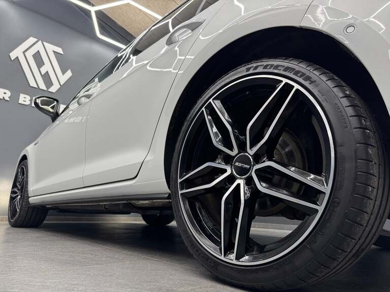 VW Golf VII