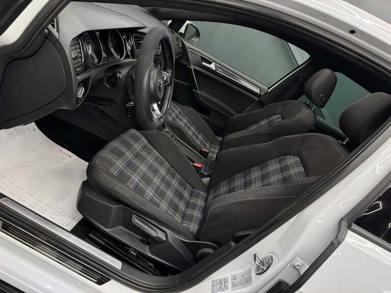 VW Golf VII