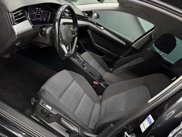 VW Passat