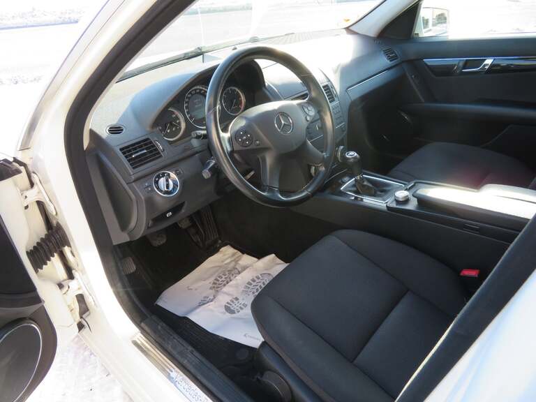 Mercedes C200