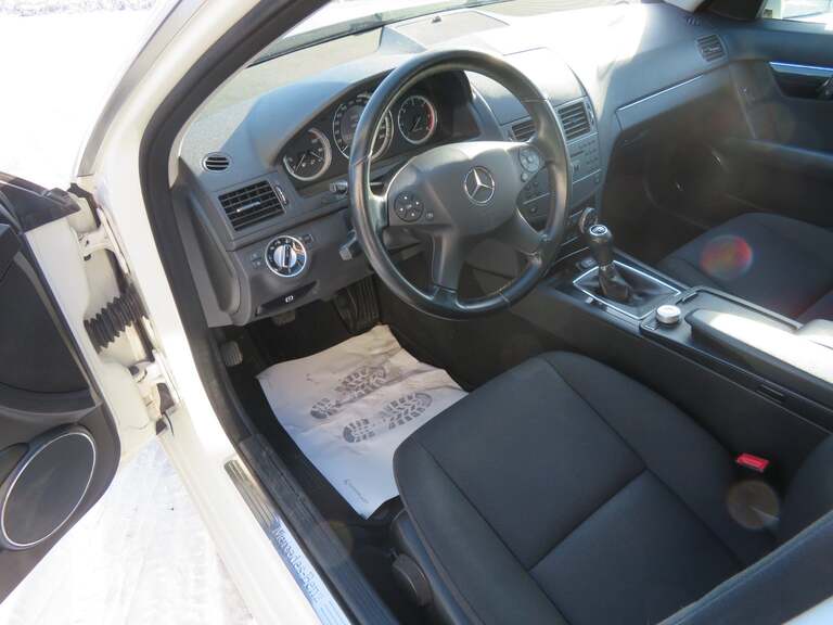 Mercedes C200