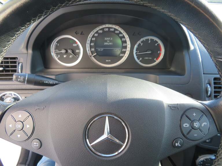 Mercedes C200