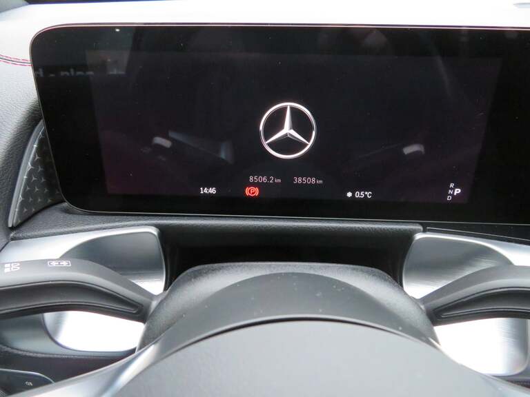 Mercedes EQB250+