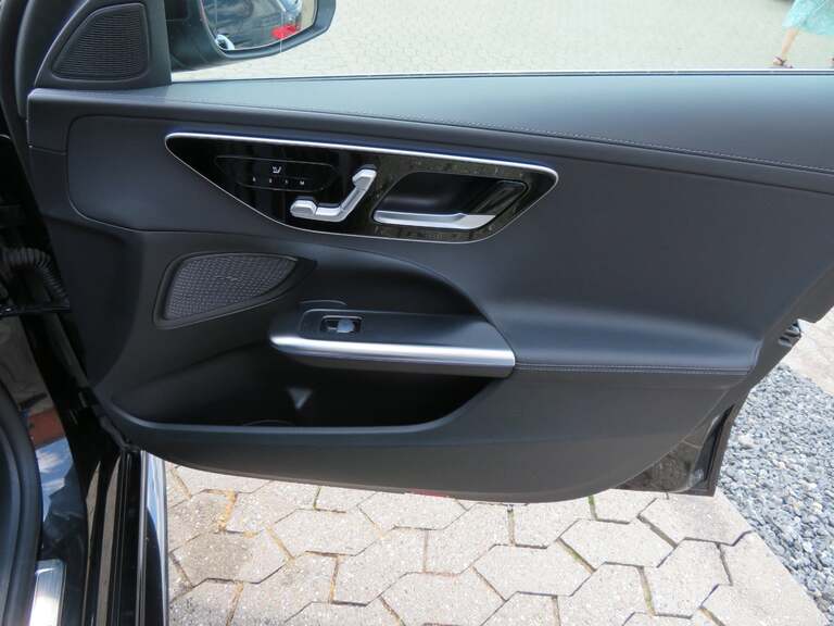 Mercedes C300 e