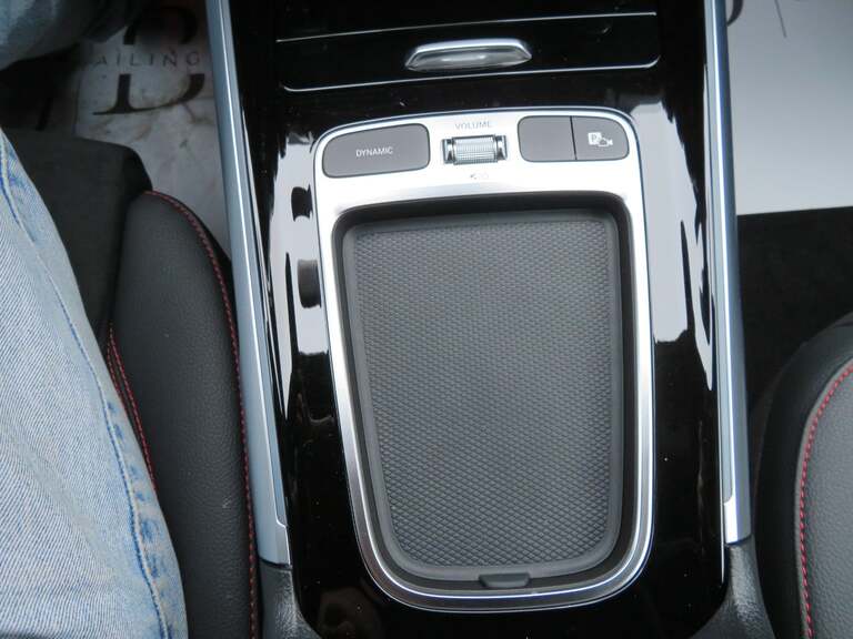 Mercedes EQB350