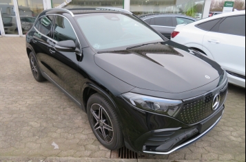 Mercedes EQA250+