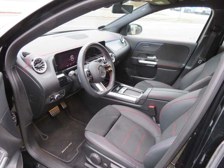 Mercedes EQA250+
