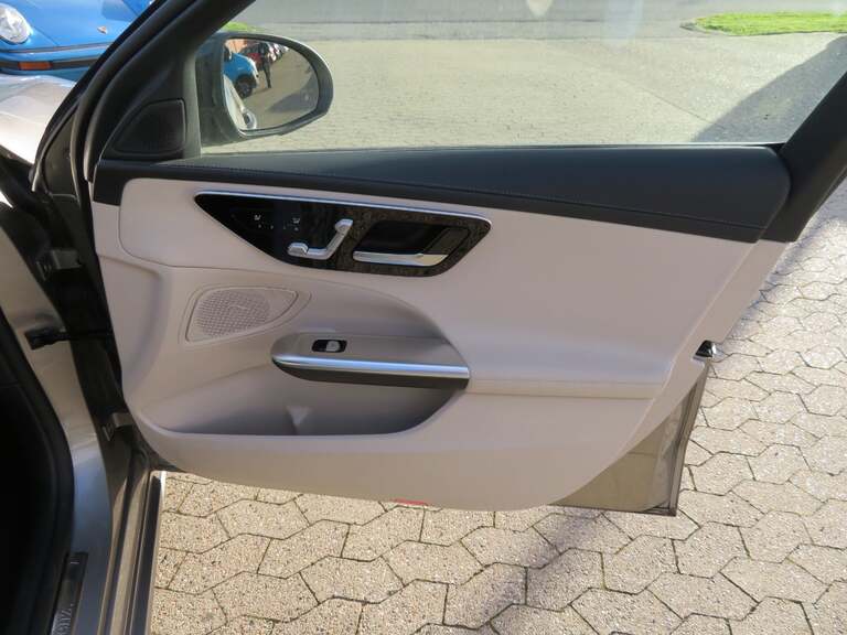 Mercedes C300 e