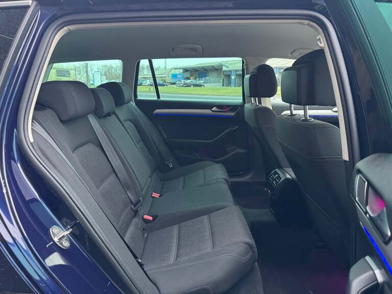 VW Passat