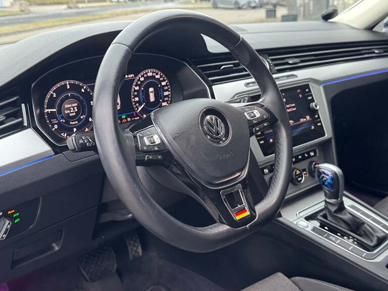 VW Passat