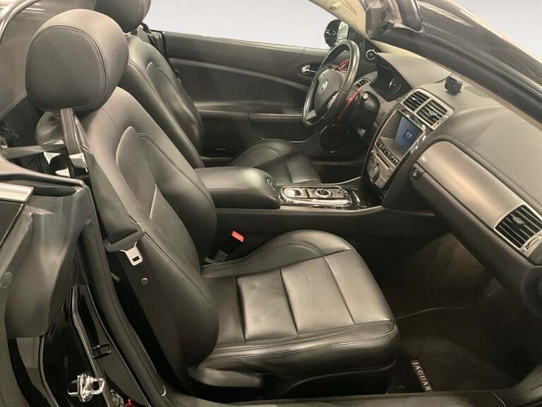 Jaguar XKR