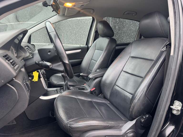 Mercedes B180