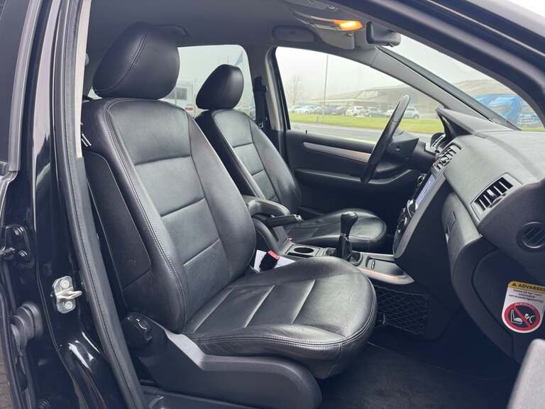 Mercedes B180
