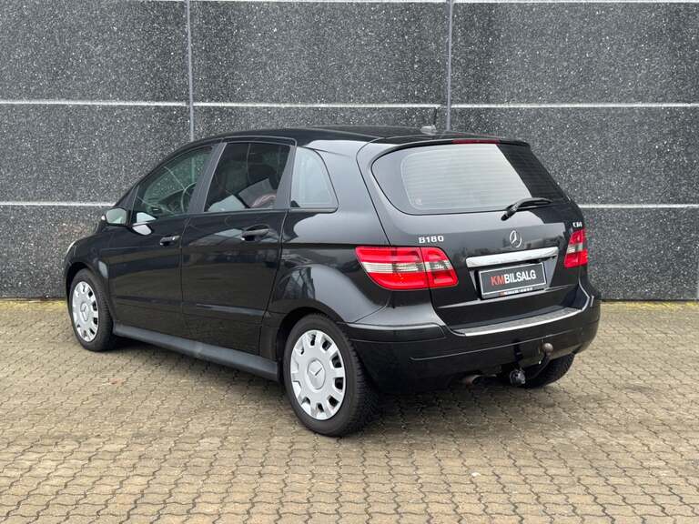 Mercedes B180