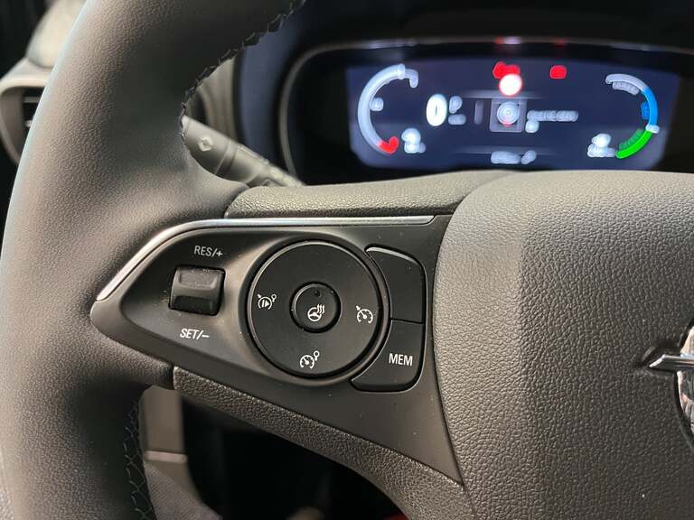 Opel Combo-e Life