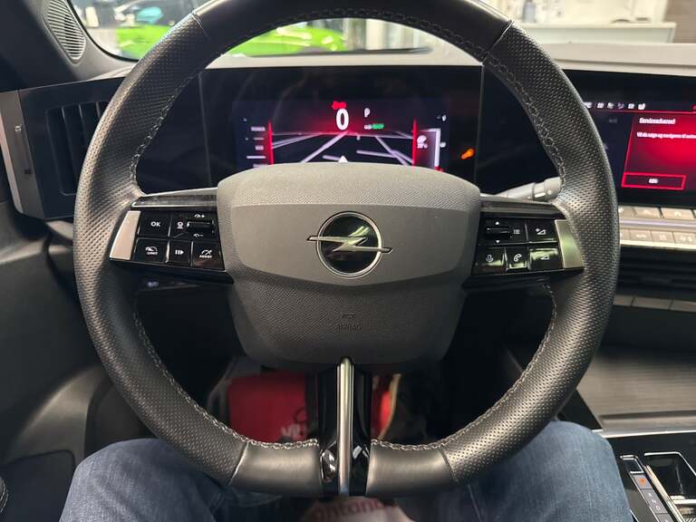 Opel Astra-e