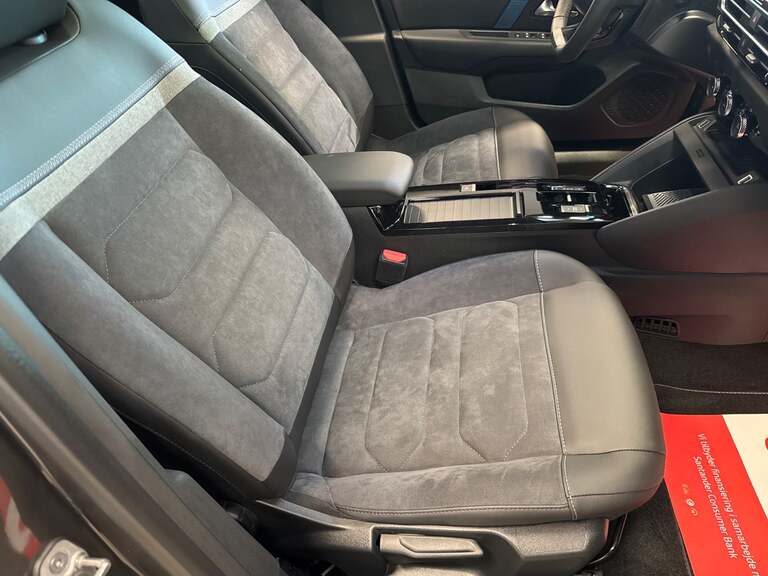 Citroën ë-C4 X