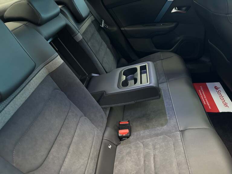 Citroën ë-C4 X