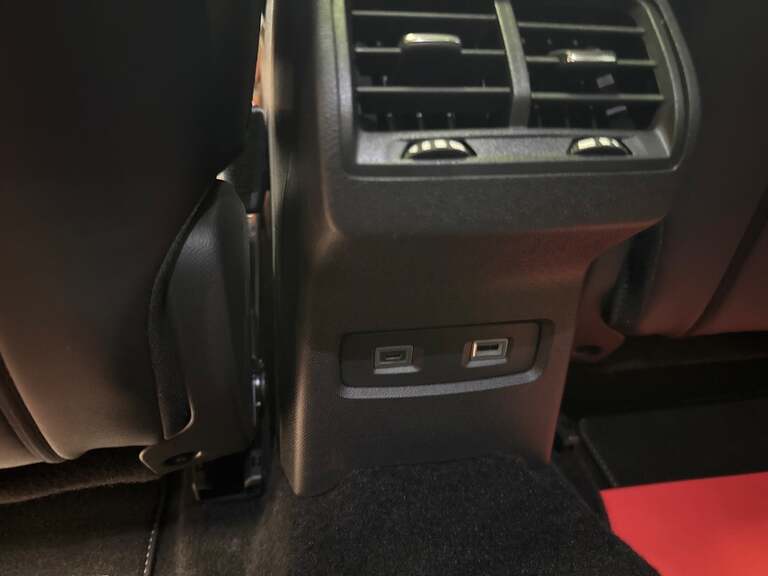 Citroën ë-C4 X