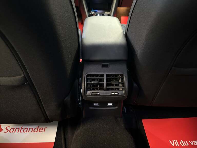 Citroën ë-C4 X