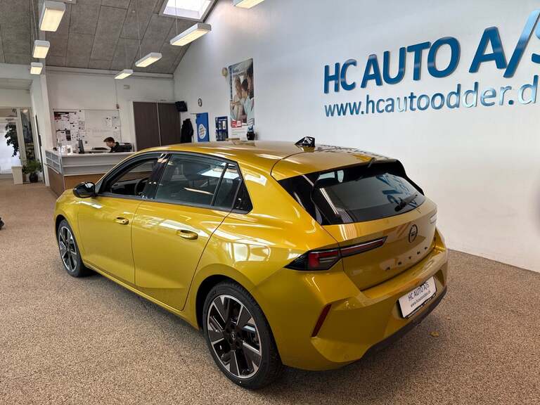 Opel Astra-e