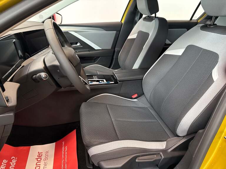Opel Astra-e
