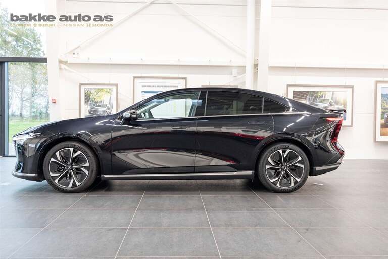 Mazda 6e