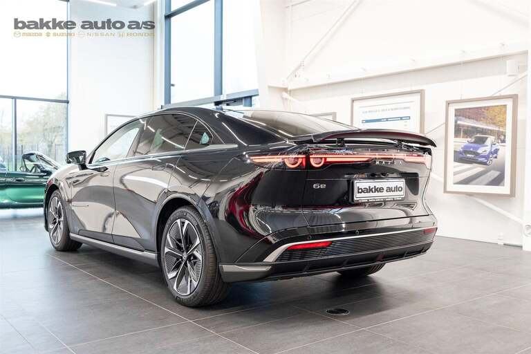 Mazda 6e