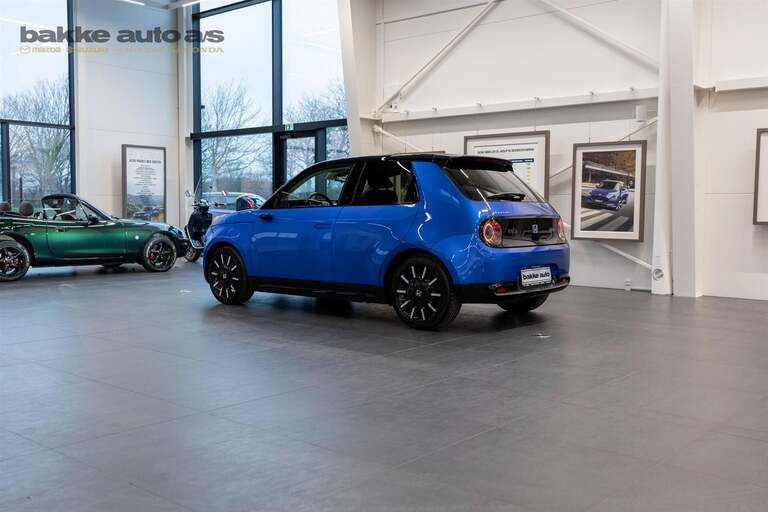 Honda e