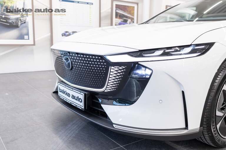 Mazda 6e