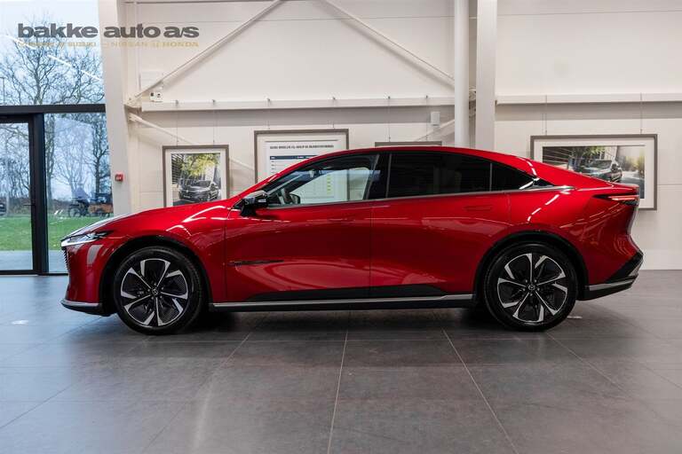 Mazda 6e