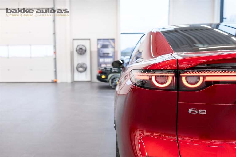 Mazda 6e