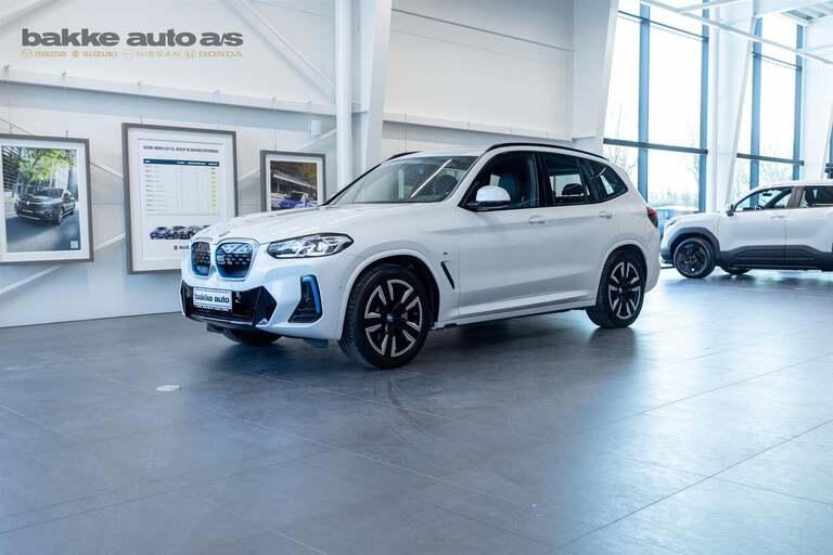 BMW iX3