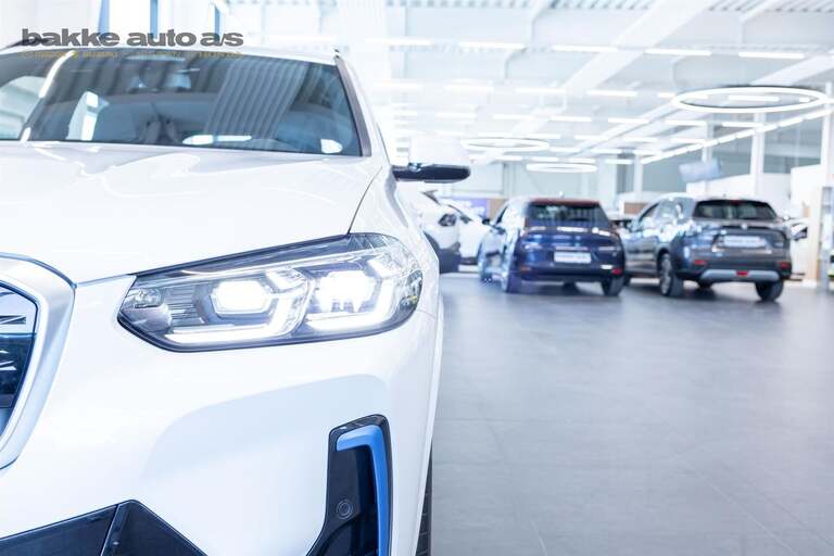 BMW iX3