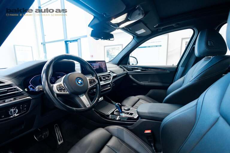 BMW iX3