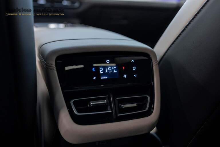 Mazda 6e