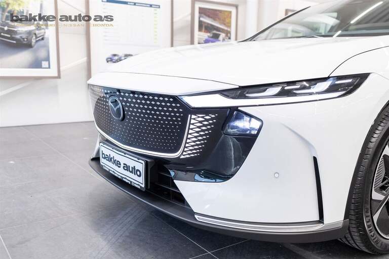 Mazda 6e