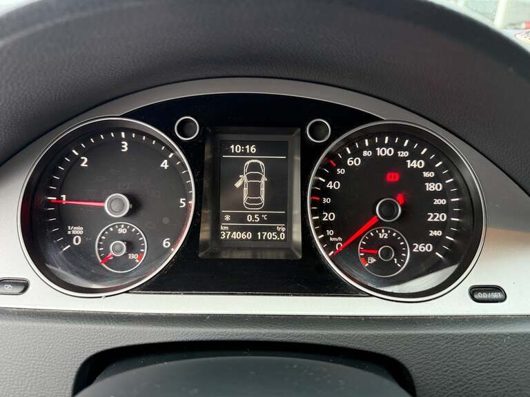 VW Passat