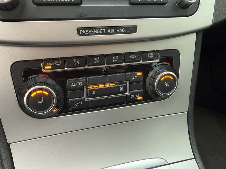 VW Passat