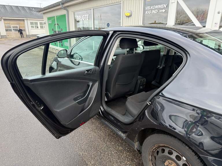 VW Passat