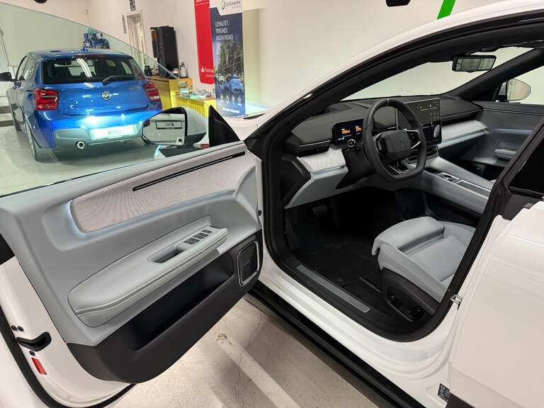 Polestar 4