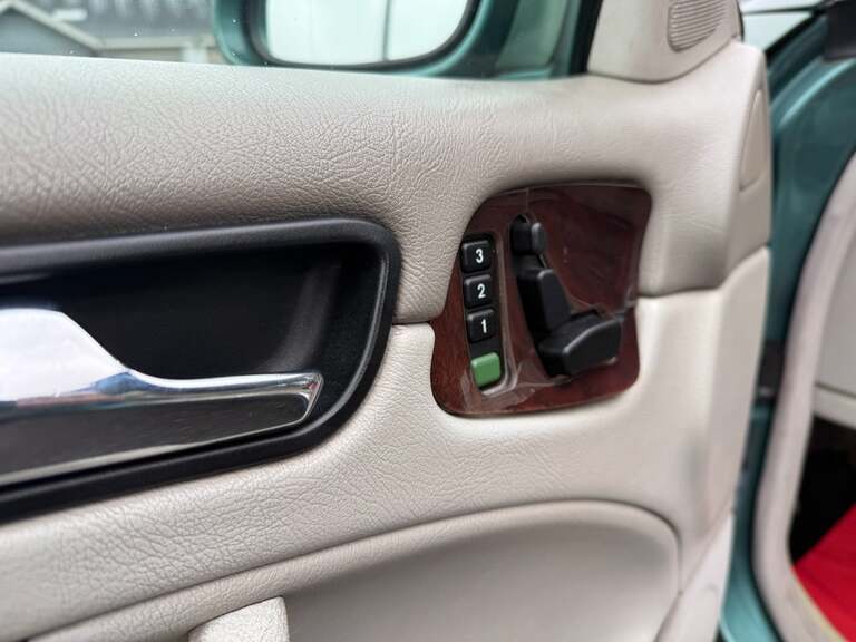 Mercedes CLK320