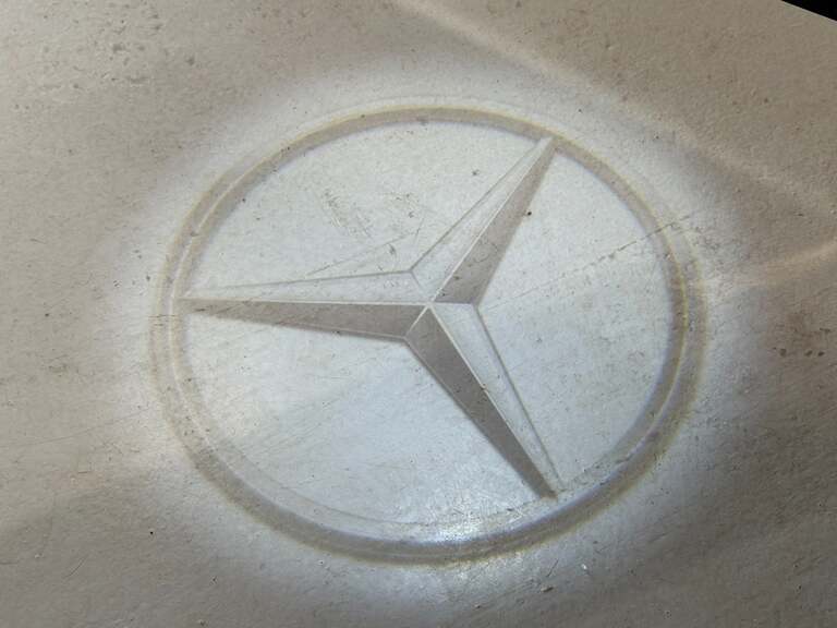 Mercedes EQA250