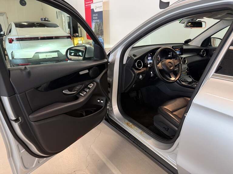 Mercedes GLC250