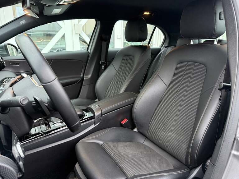 Mercedes A220