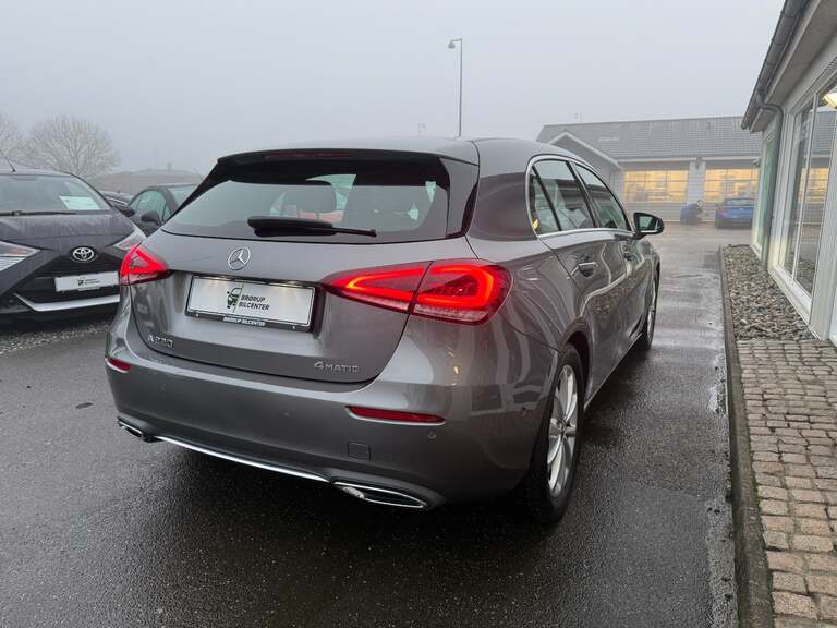 Mercedes A220